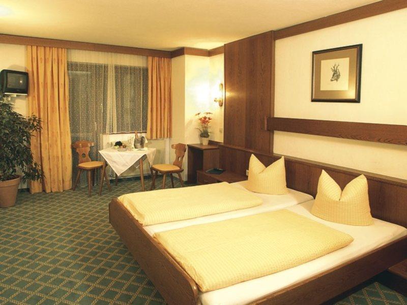 Hotel St. Hubertushof Целль-ам-Зе Экстерьер фото